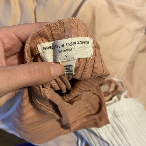 UO Light pink crop tank - Picture 2 of 5